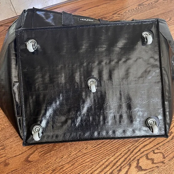 Hulken - XL Glossy Black Roller Bag - Picture 4 of 5